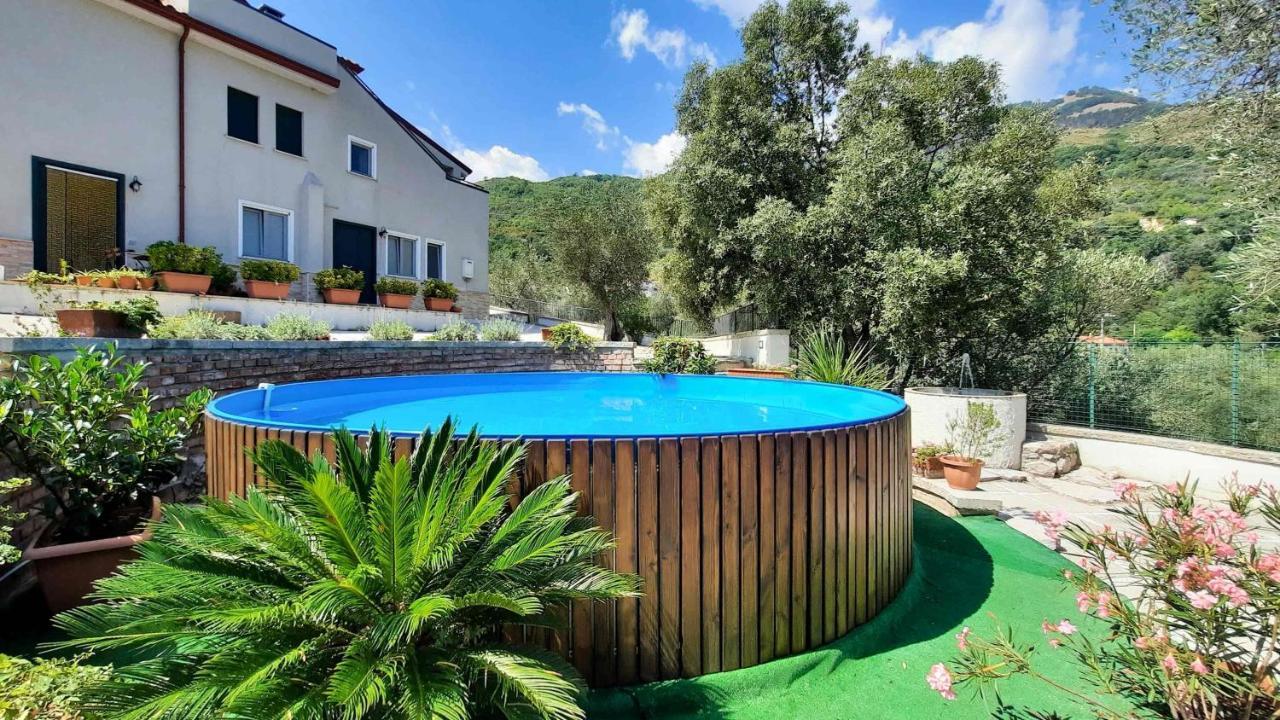 Апартаменты Casa Elisabetta Shortlets Caposele Экстерьер фото