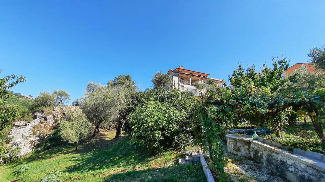 Апартаменты Casa Elisabetta Shortlets Caposele Экстерьер фото