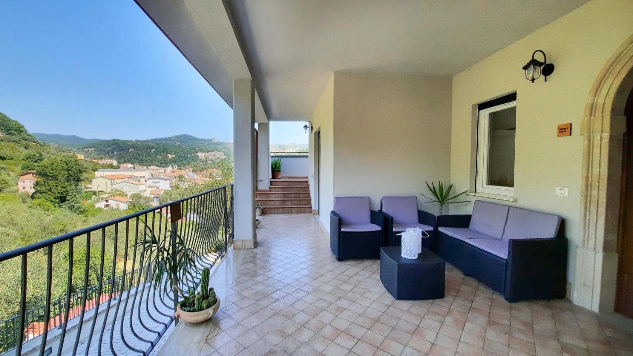 Апартаменты Casa Elisabetta Shortlets Caposele Экстерьер фото